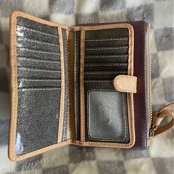 Consuela Lyndz Slim Wallet - Picture 5 of 8